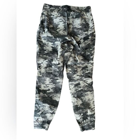 SPANX Canvas Cargo Jogger Pants Gray Camo Size Large Pull-On Utility Jogger - Picture 6 of 8